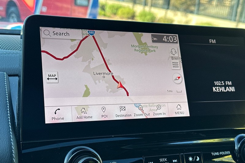 INFINITI QX80 Vehicle Full-screen Gallery Image 46