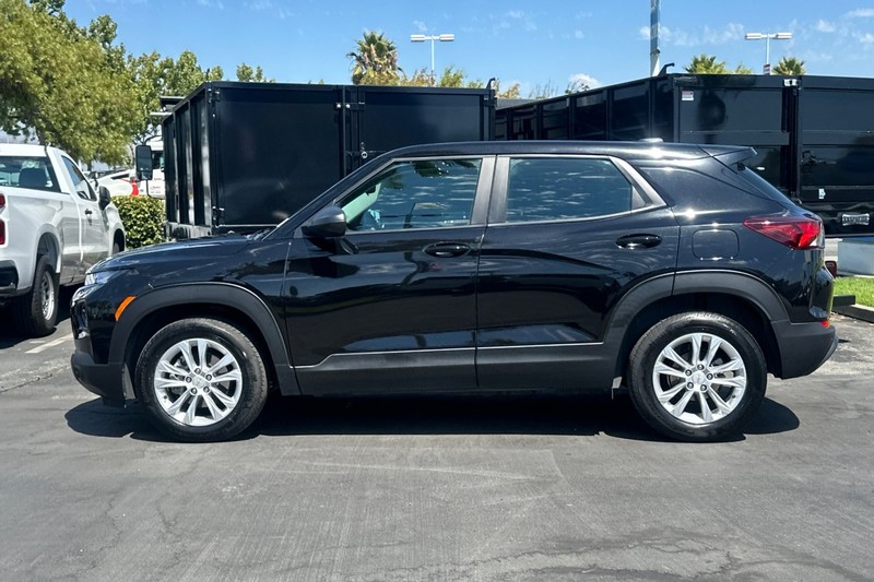 Chevrolet Trailblazer Vehicle Full-screen Gallery Image 07