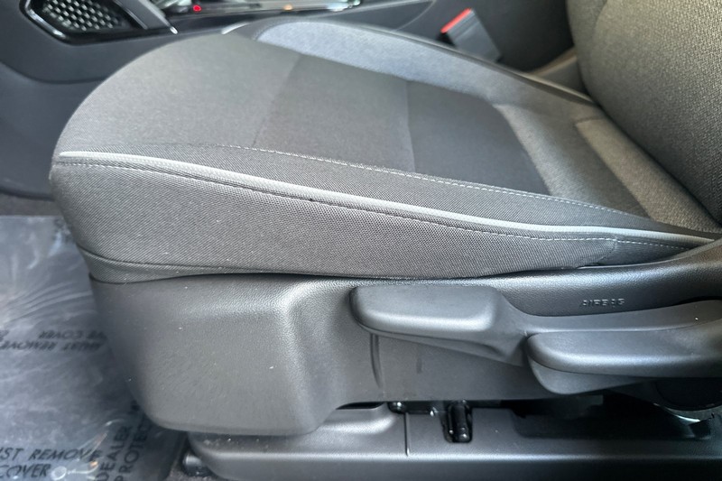 Chevrolet Trailblazer Vehicle Full-screen Gallery Image 13