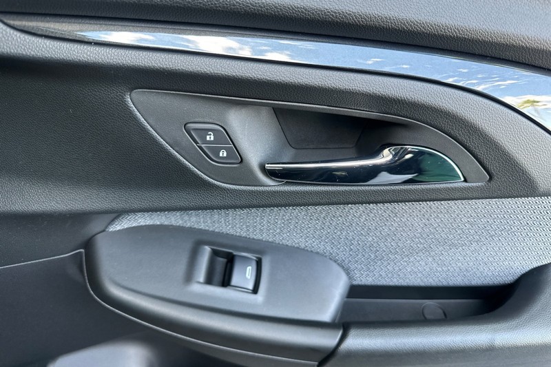 Chevrolet Trailblazer Vehicle Full-screen Gallery Image 21