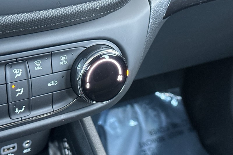 Chevrolet Trailblazer Vehicle Full-screen Gallery Image 30