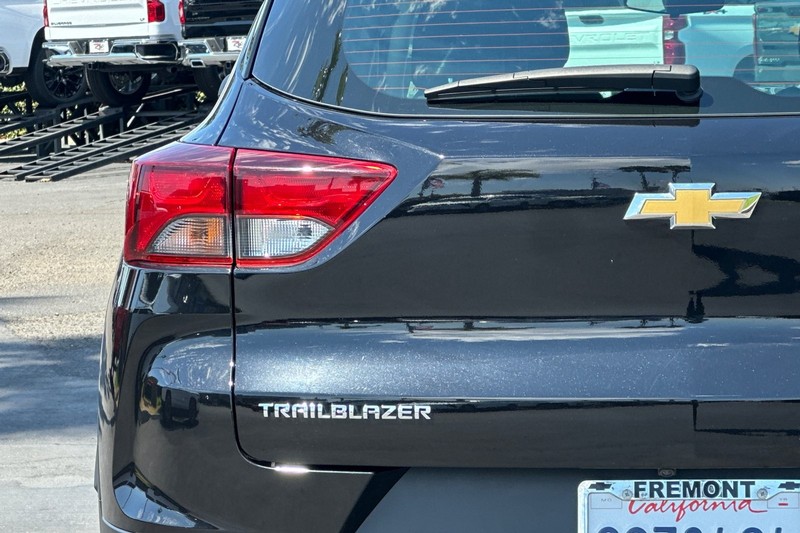 Chevrolet Trailblazer Vehicle Full-screen Gallery Image 46