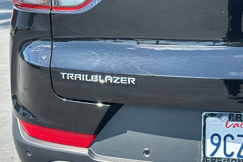 Chevrolet Trailblazer Vehicle Full-screen Gallery Image 49