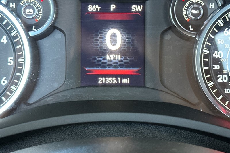 Ram 2500 Vehicle Full-screen Gallery Image 40