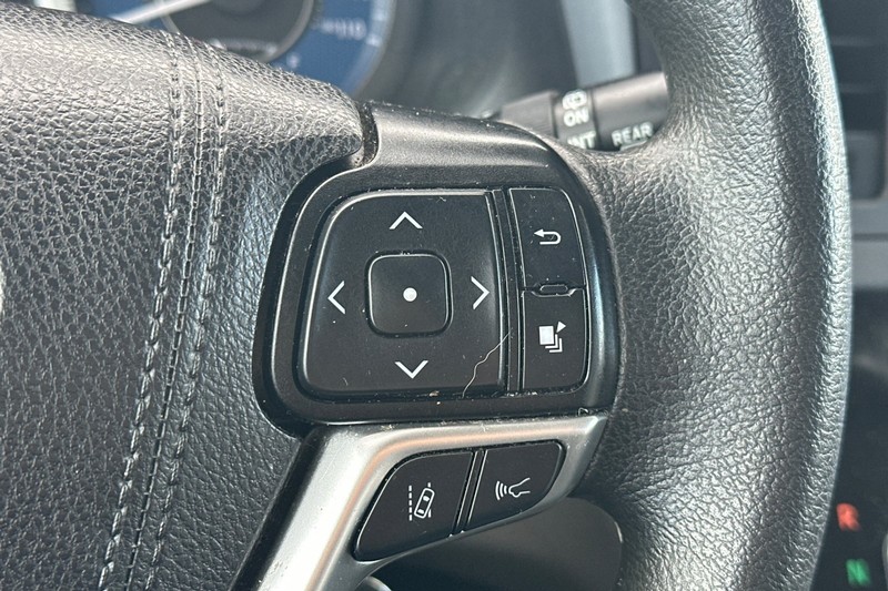 Toyota Sienna Vehicle Full-screen Gallery Image 38