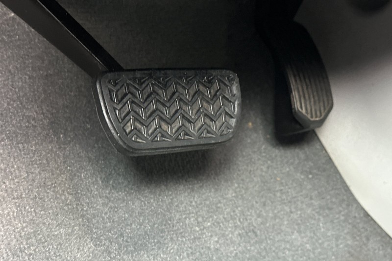 Toyota Sienna Vehicle Full-screen Gallery Image 44