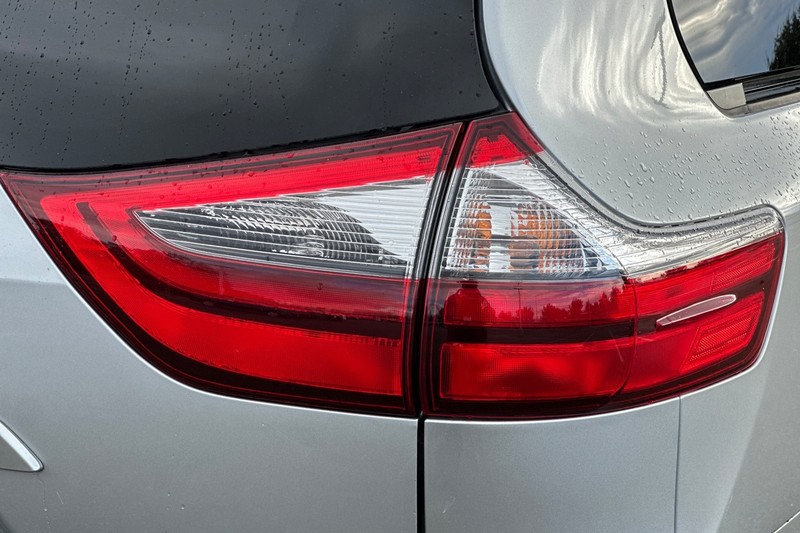 Toyota Sienna Vehicle Full-screen Gallery Image 50