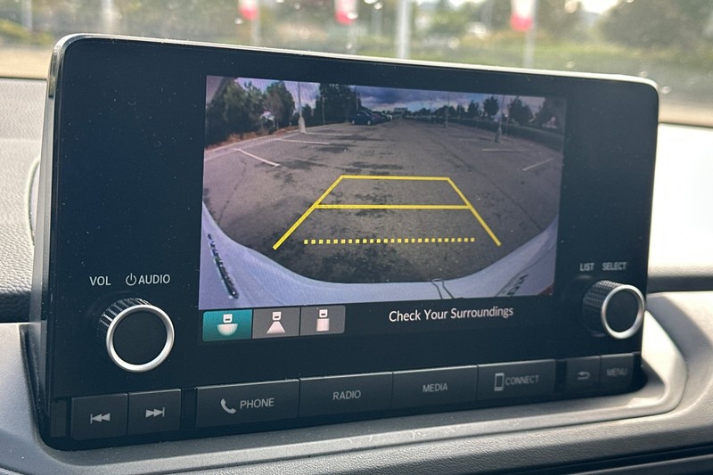 Honda Accord Sedan Vehicle Full-screen Gallery Image 26