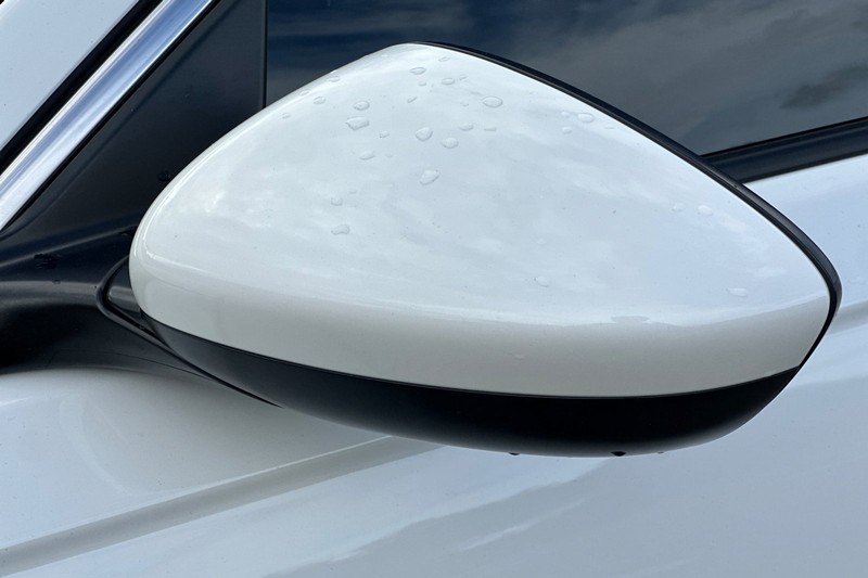 Honda Accord Sedan Vehicle Full-screen Gallery Image 49