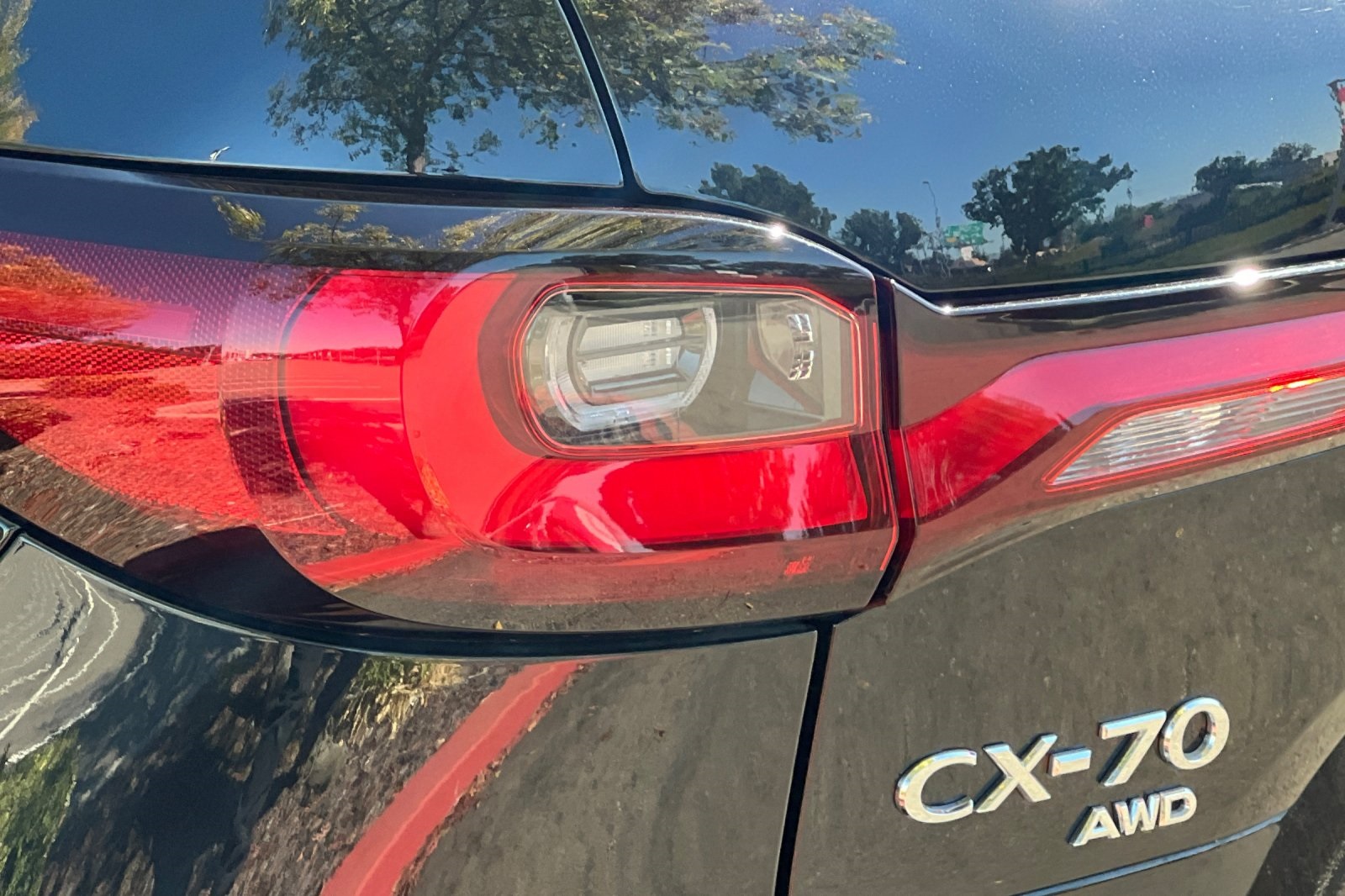 Mazda CX-70 Vehicle Full-screen Gallery Image 48