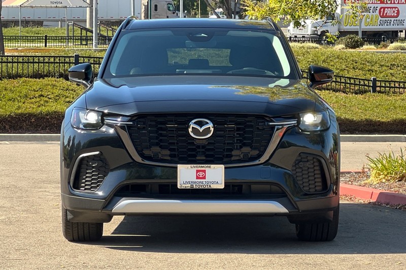 Mazda CX-70 Vehicle Full-screen Gallery Image 09