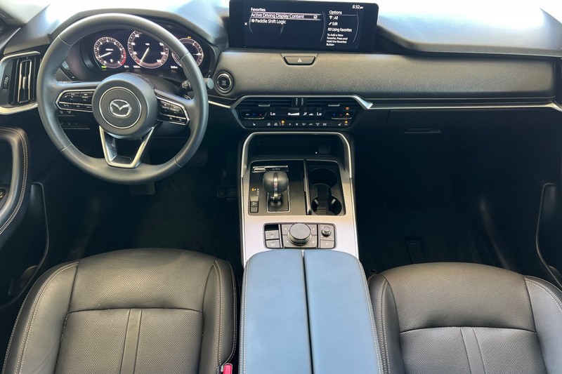 Mazda CX-70 Vehicle Full-screen Gallery Image 15