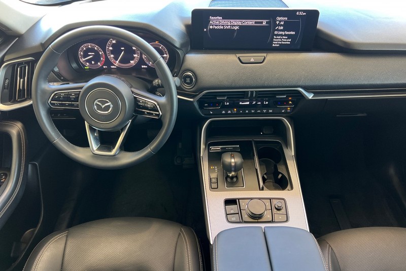 Mazda CX-70 Vehicle Full-screen Gallery Image 16