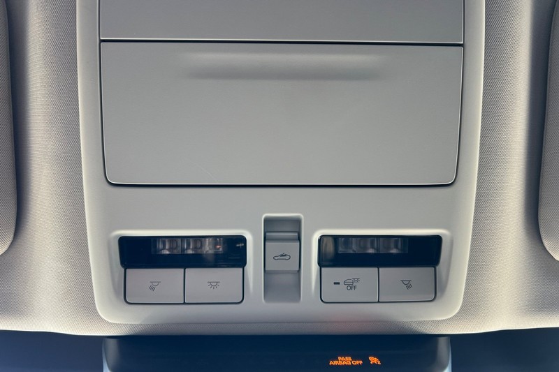 Mazda CX-70 Vehicle Full-screen Gallery Image 23