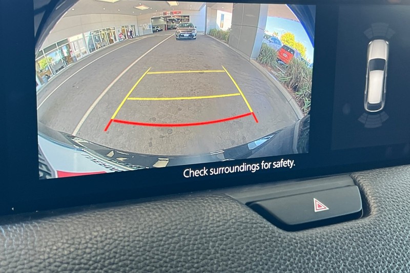 Mazda CX-70 Vehicle Full-screen Gallery Image 26