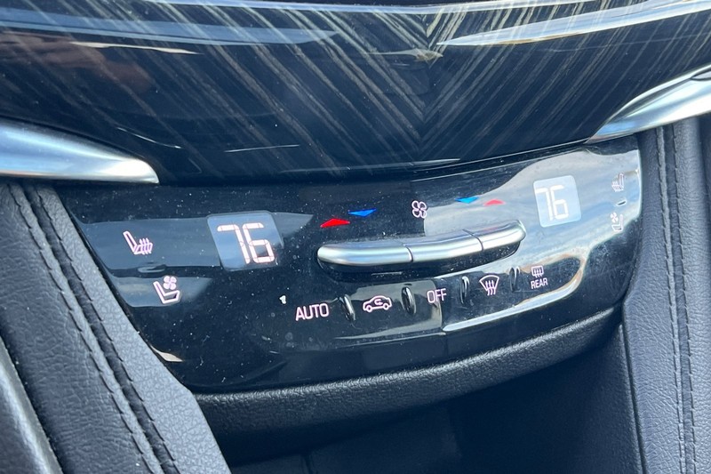 Cadillac XT6 Vehicle Full-screen Gallery Image 28