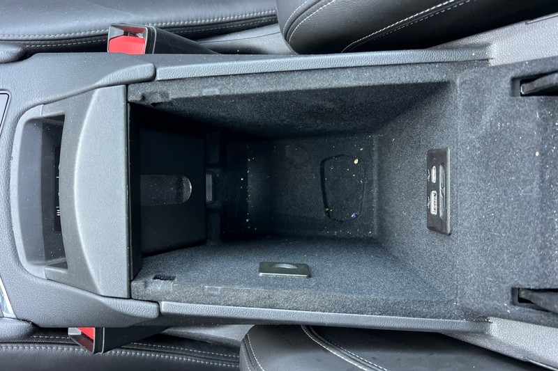 Cadillac XT6 Vehicle Full-screen Gallery Image 33