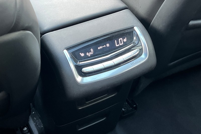 Cadillac XT6 Vehicle Full-screen Gallery Image 44