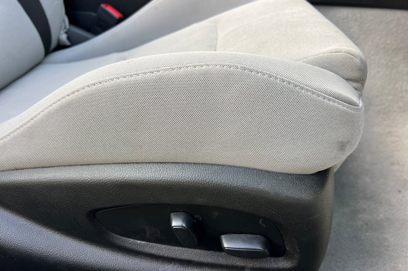 Chevrolet Camaro Vehicle Full-screen Gallery Image 22