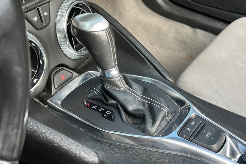 Chevrolet Camaro Vehicle Full-screen Gallery Image 31