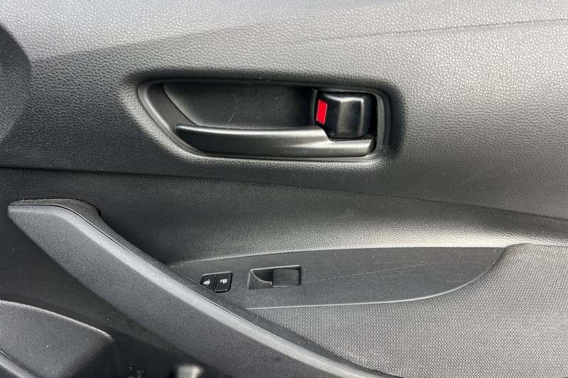 Toyota Corolla Vehicle Full-screen Gallery Image 20