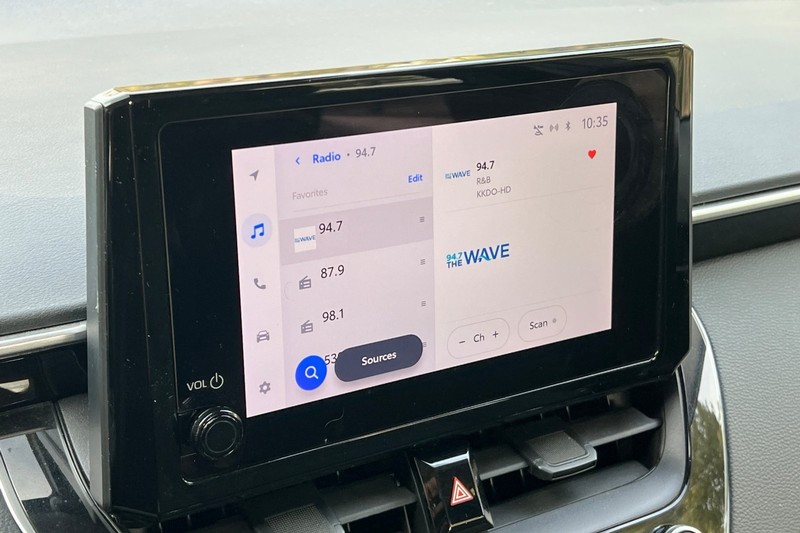 Toyota Corolla Vehicle Full-screen Gallery Image 25