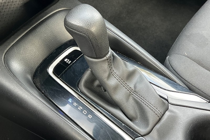 Toyota Corolla Vehicle Full-screen Gallery Image 31