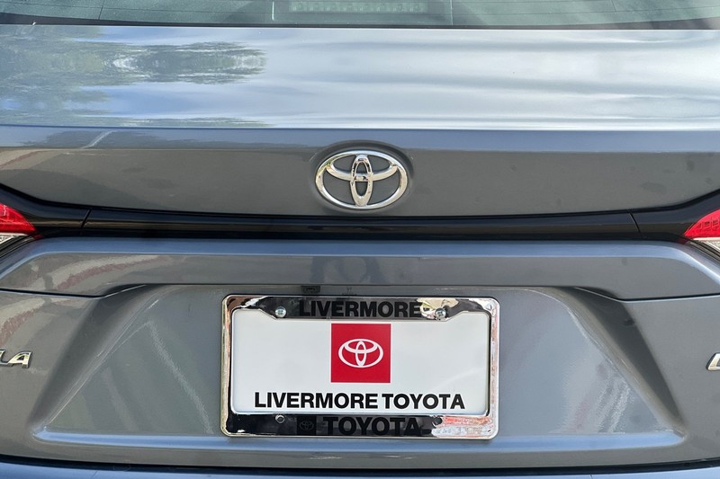 Toyota Corolla Vehicle Full-screen Gallery Image 46