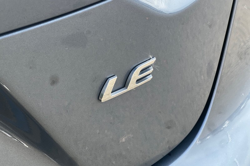 Toyota Corolla Vehicle Full-screen Gallery Image 48