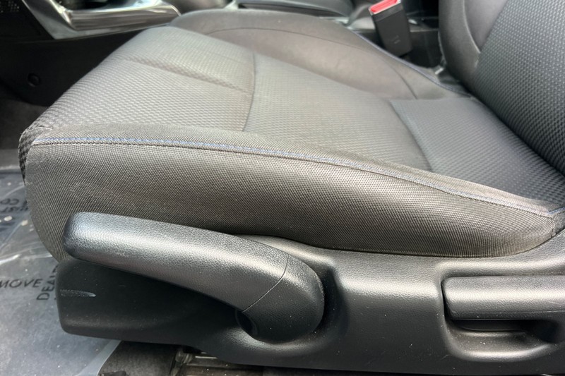 Honda CR-Z Vehicle Full-screen Gallery Image 13