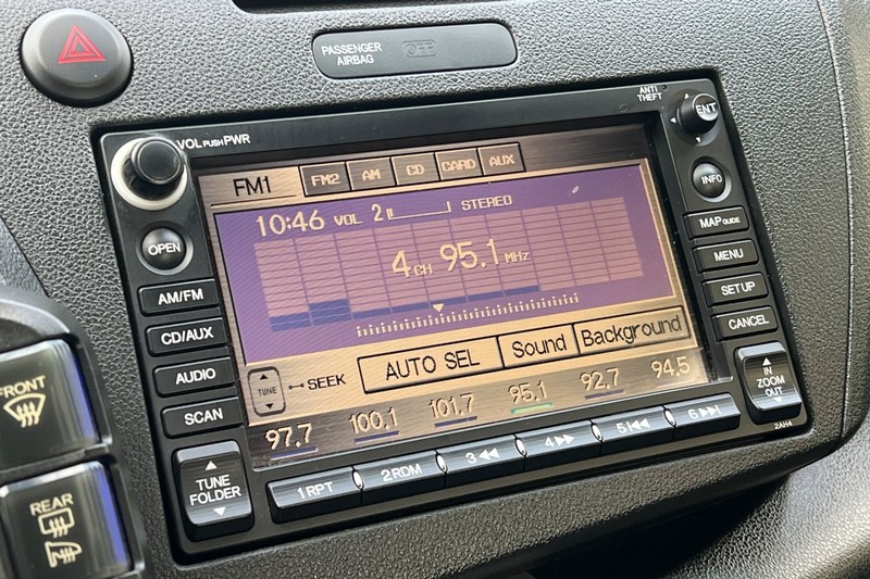 Honda CR-Z Vehicle Full-screen Gallery Image 22