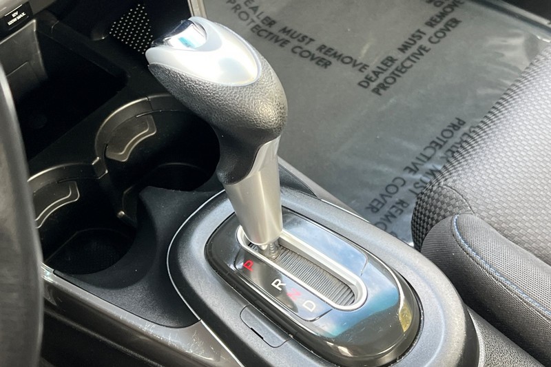 Honda CR-Z Vehicle Full-screen Gallery Image 25