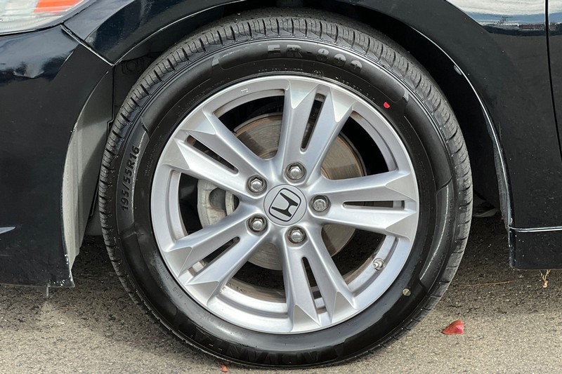 Honda CR-Z Vehicle Full-screen Gallery Image 36