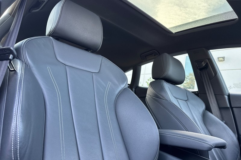 Audi A5 Sportback Vehicle Full-screen Gallery Image 20