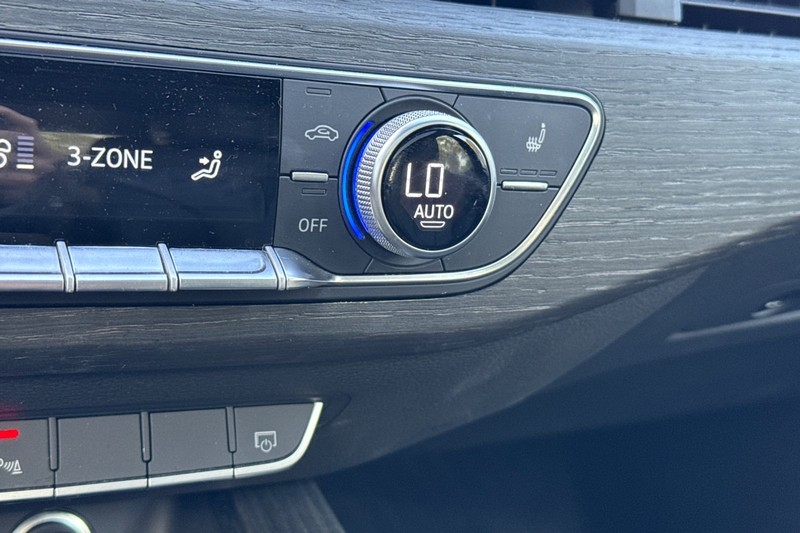 Audi A5 Sportback Vehicle Full-screen Gallery Image 30