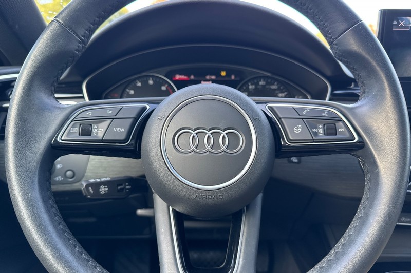 Audi A5 Sportback Vehicle Full-screen Gallery Image 36