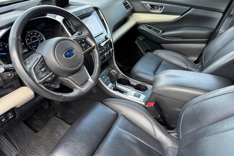 Subaru Ascent Vehicle Full-screen Gallery Image 10