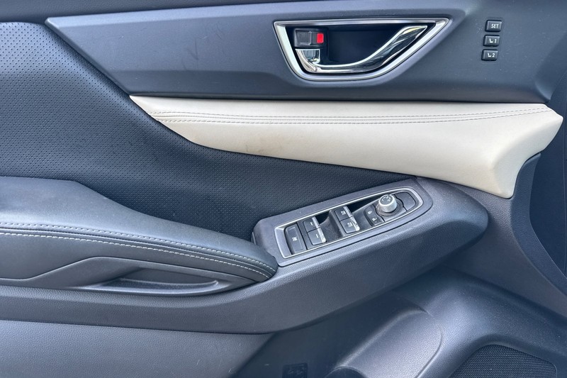 Subaru Ascent Vehicle Full-screen Gallery Image 11