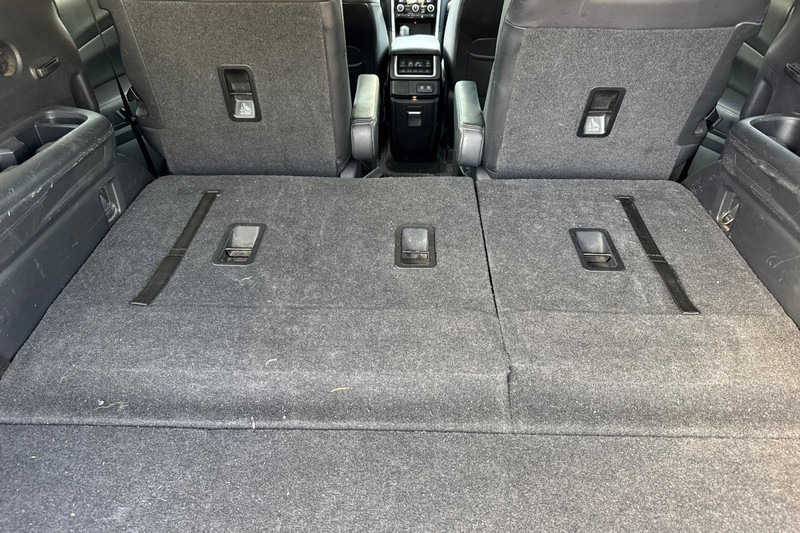 Subaru Ascent Vehicle Full-screen Gallery Image 15