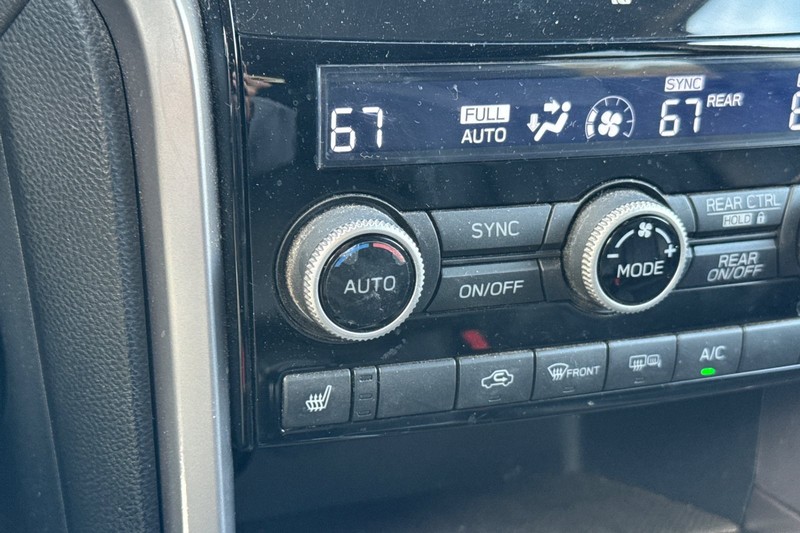 Subaru Ascent Vehicle Full-screen Gallery Image 27