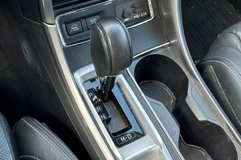 Subaru Ascent Vehicle Full-screen Gallery Image 32