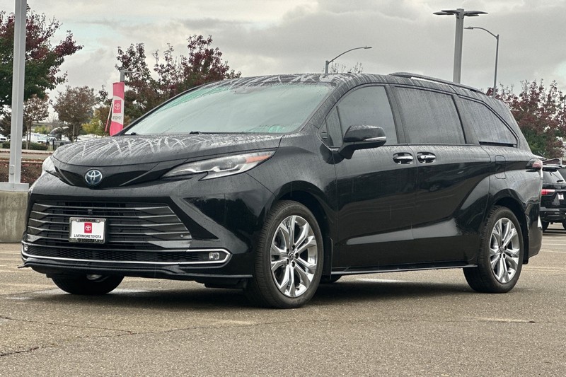 Toyota Sienna Vehicle Full-screen Gallery Image 08