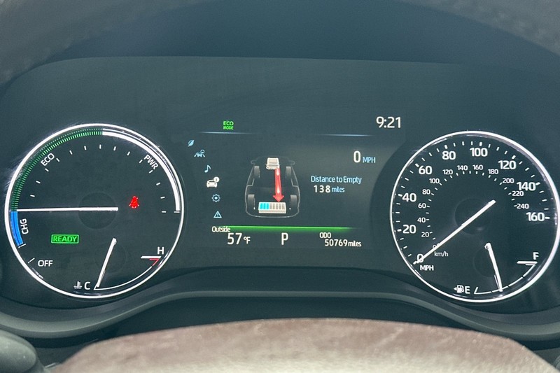 Toyota Sienna Vehicle Full-screen Gallery Image 41