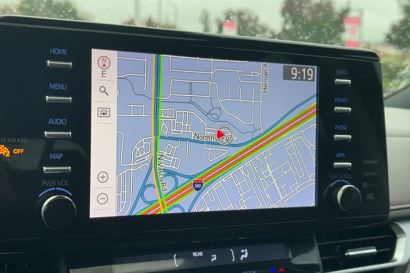 Toyota Sienna Vehicle Full-screen Gallery Image 45