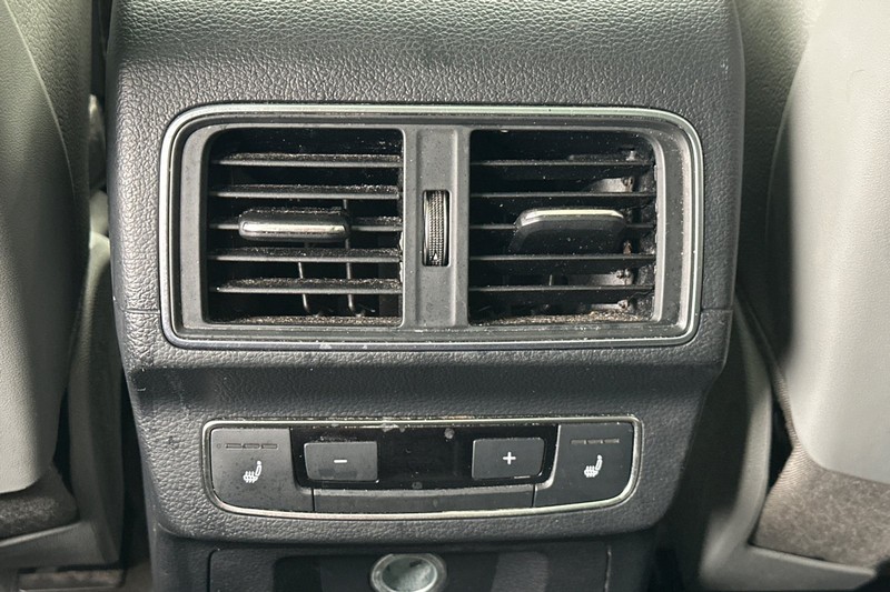 Audi Q5 Vehicle Full-screen Gallery Image 43