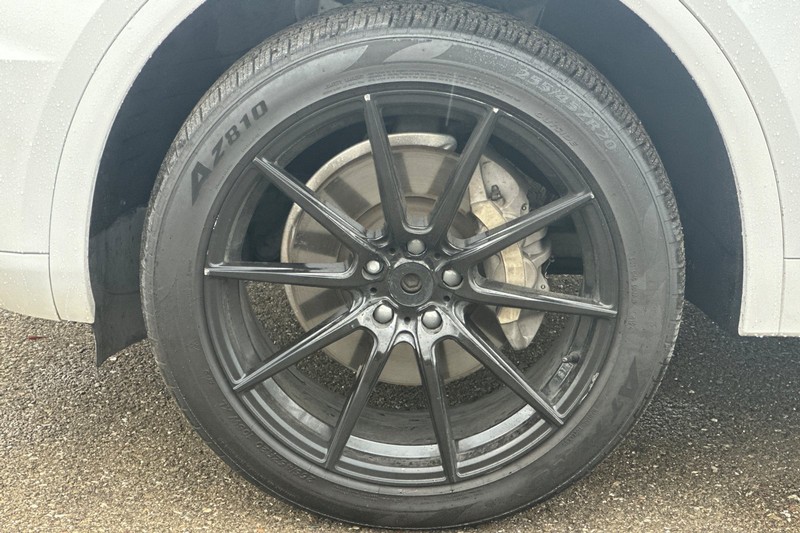 Audi Q5 Vehicle Full-screen Gallery Image 46