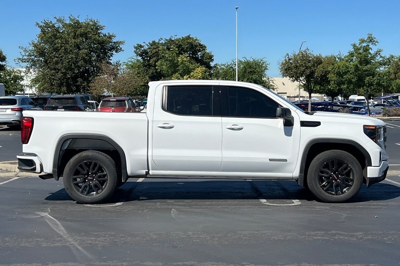 GMC Sierra 1500 Vehicle Full-screen Gallery Image 03