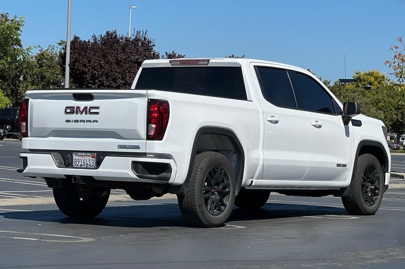 GMC Sierra 1500 Vehicle Full-screen Gallery Image 04