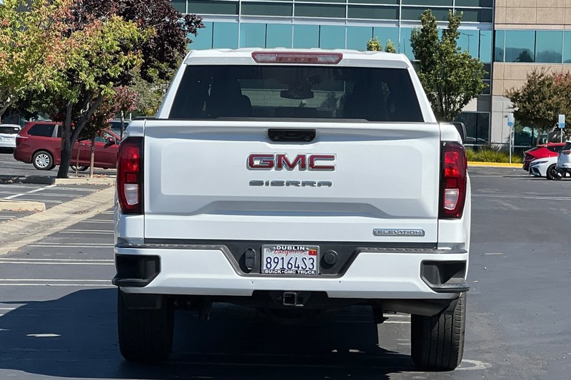 GMC Sierra 1500 Vehicle Full-screen Gallery Image 05