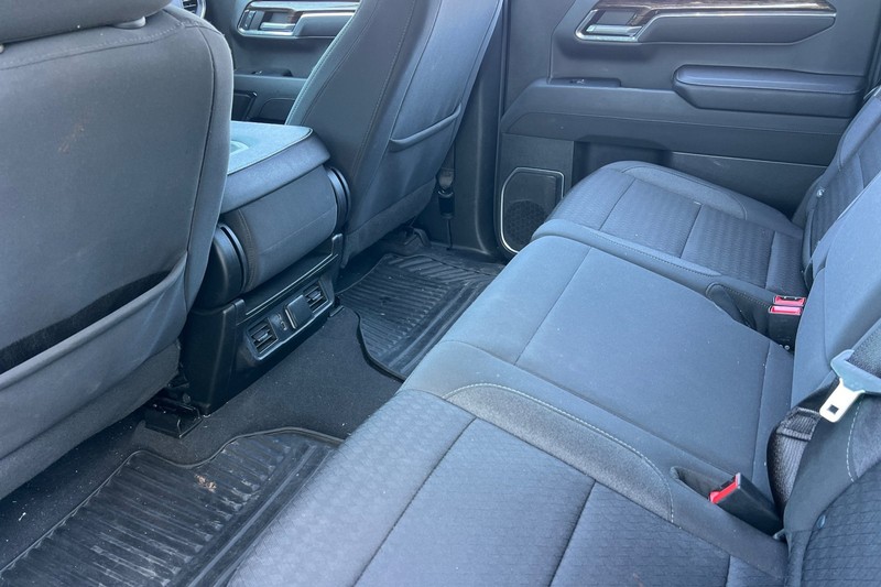 GMC Sierra 1500 Vehicle Full-screen Gallery Image 14